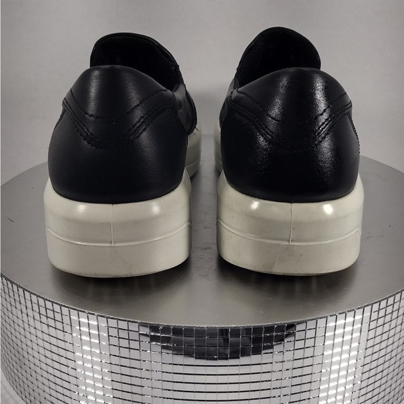 Ecco Black Slip-On Men\'s Shoes size 41/10.5 pre owned good condition main image 4